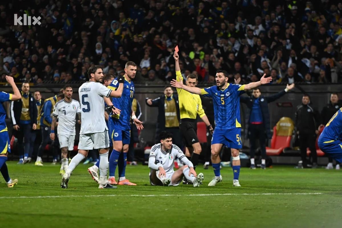Half time in Zenica: Italy’s minimal advantage with a red card