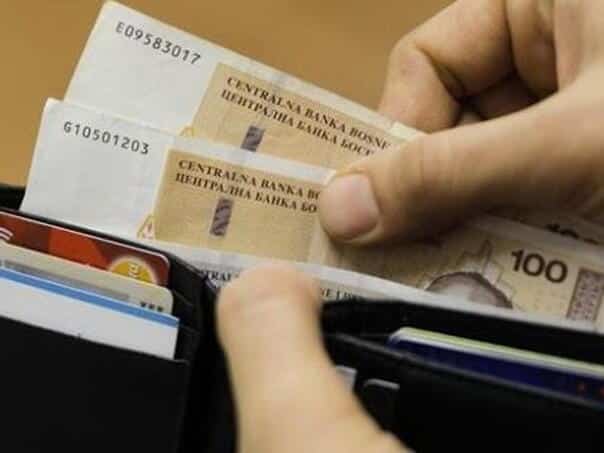A woman from Bileć was accused of withdrawing about 8,000 KM from her aunt, whose life was in danger