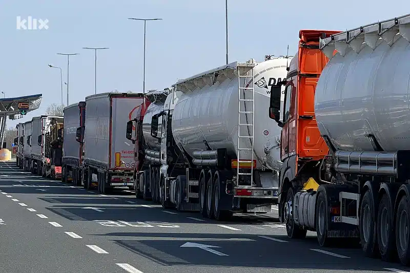 The latest decision of the transport company: They are withdrawing trucks from the borders with Serbia due to fuel stocks, they do not want the citizens to suffer