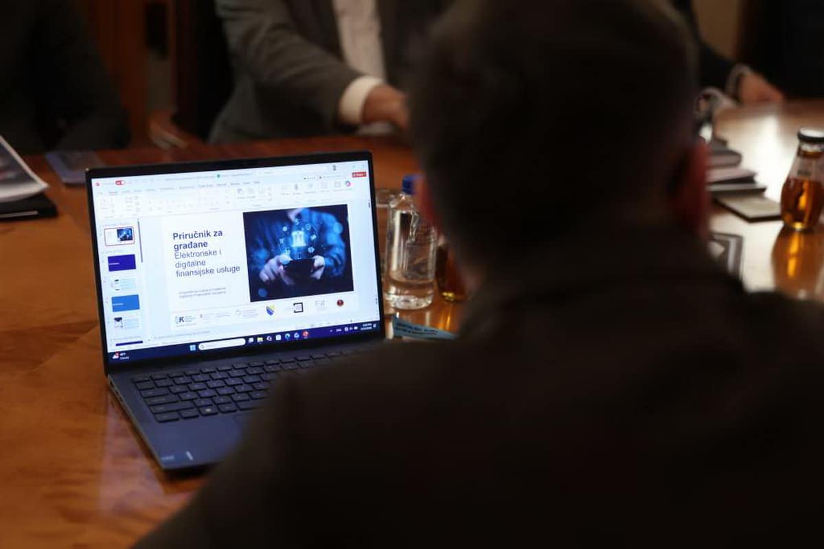 CBBH and IFC presented a manual for safer digital payments for citizens