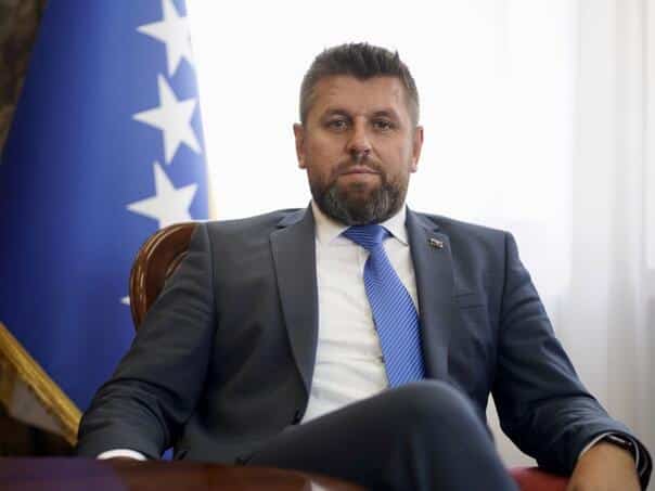 Duraković criticized the NSRS Resolution: “Degraded victims of Jews and Roma”
