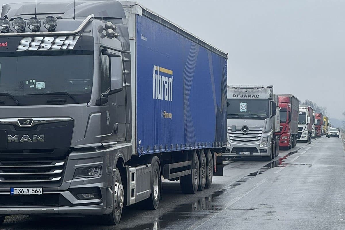 Carriers announced the blockade of borders on March 12