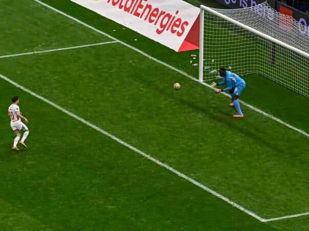 He became overnight "the luckiest player in the world"