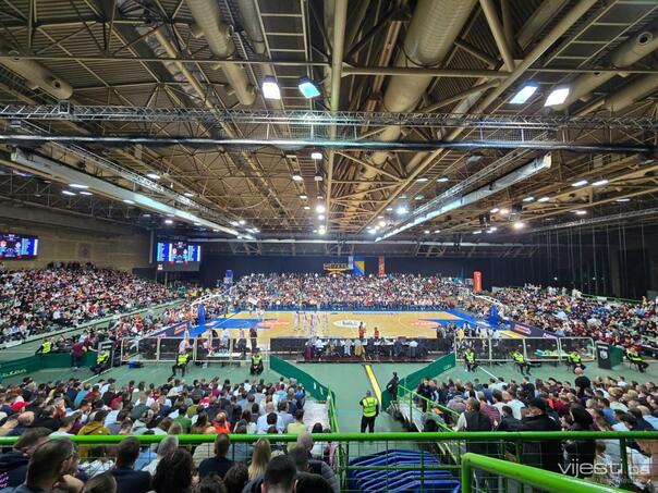 Spectacle in Zetra: The full hall cheers Bosnia against Partizan