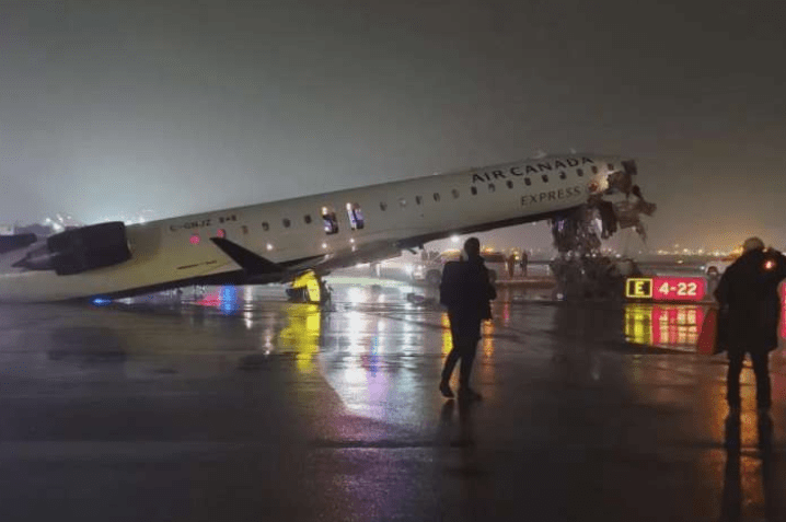 Tragic accident at LaGuardia Airport: Pilot and co-pilot killed in collision between plane and fire truck