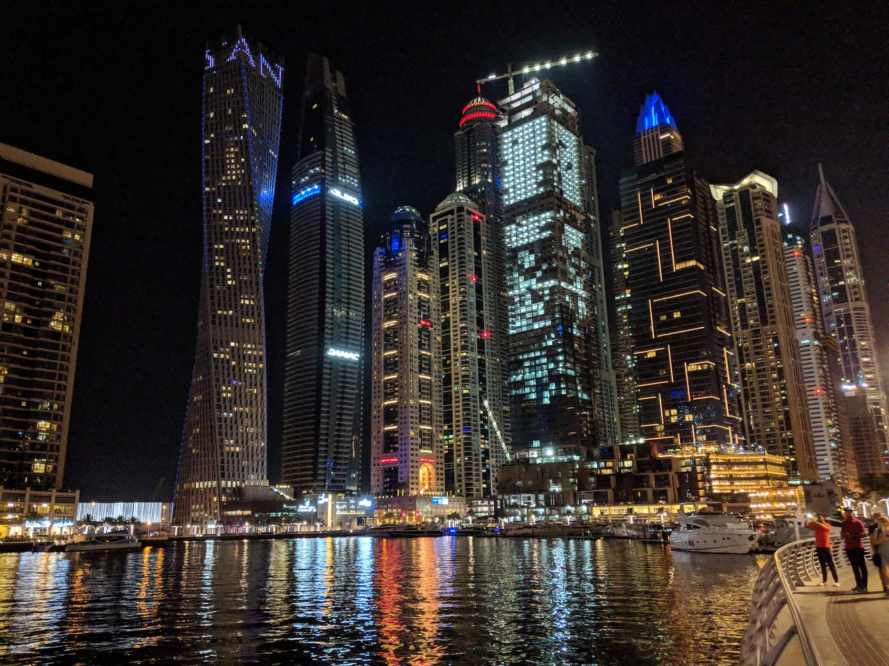 Alarming warning from experts: Dubai has fresh food for only 10 more days, money is not helping them now