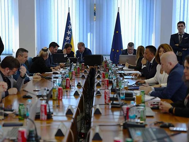 Adopted programs worth more than 318 million KM, the largest part for roads and railways
