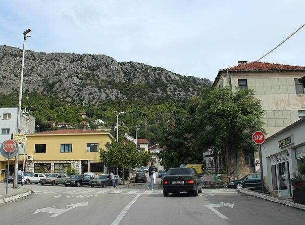 Female drivers injured in an accident in Ljubuški