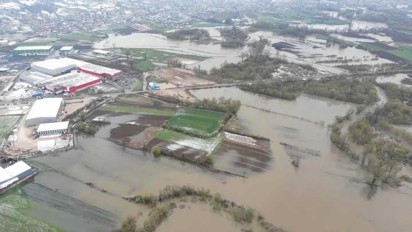 River water levels in TK are falling: Still flooded buildings and land in Gračanica, Srebrenik…