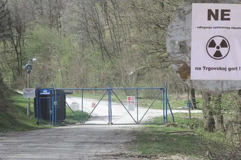 Croats are leveling the ground on the border with Bosnia and Herzegovina where they are building a radioactive waste dump: Eight buildings have been demolished