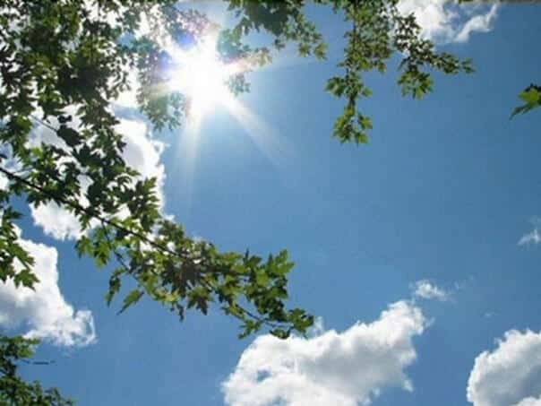 Sunny and warm today, temperature up to 23 degrees