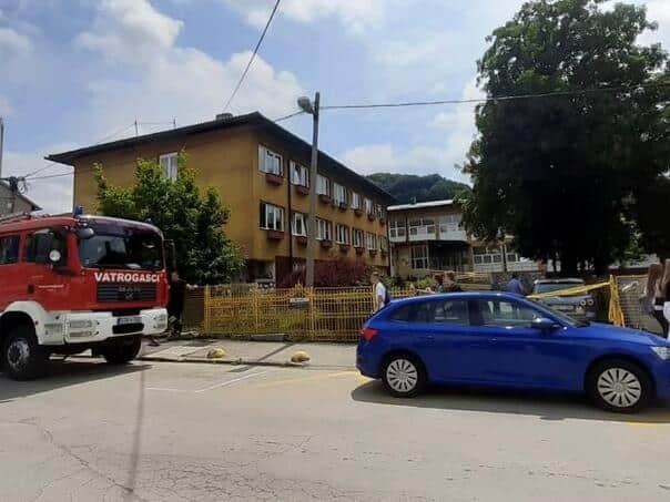 Reports of bombs in several schools in TK: Evacuation underway