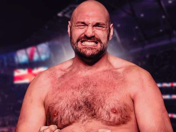 Fury returned to the ring and defeated Makhmudov