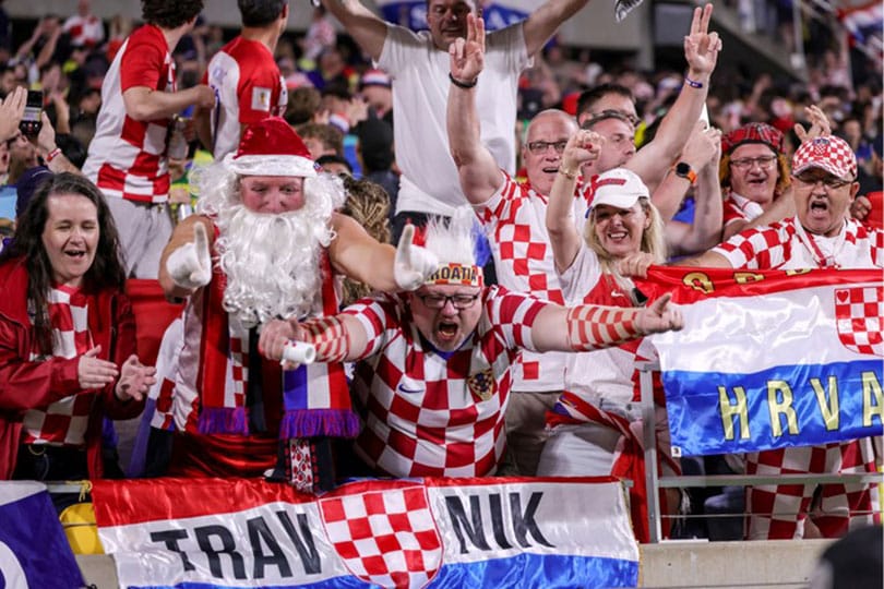 Why did a Filipino, a Vietnamese and a Dominican hold the sign “Livno” at the national team match?