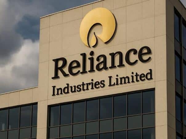 Indian refiners pay for Iranian oil in Chinese yuan