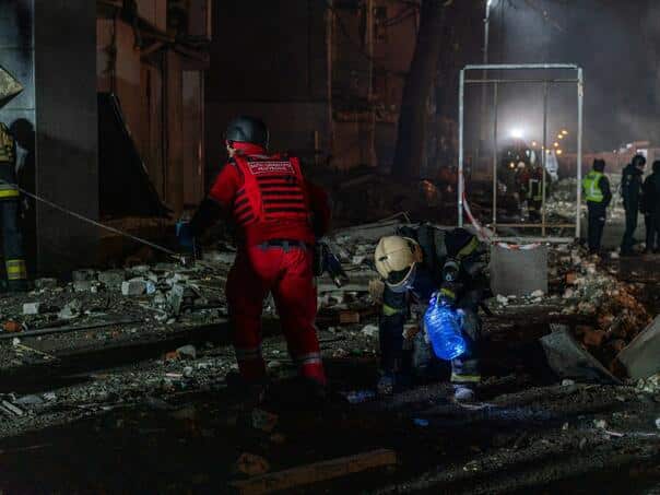One person killed in Ukraine on the eve of the agreed Easter ceasefire