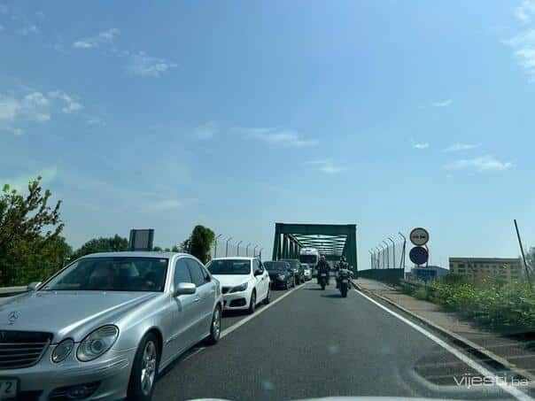 Shorter traffic stoppages on certain roads