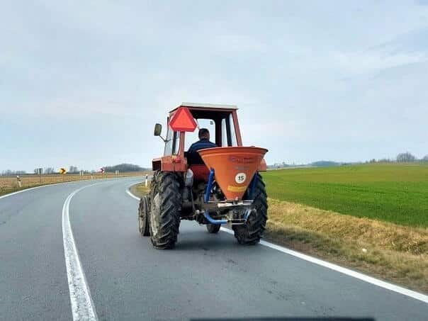 Mass fines in Prijedor: 74 tractor drivers were sanctioned
