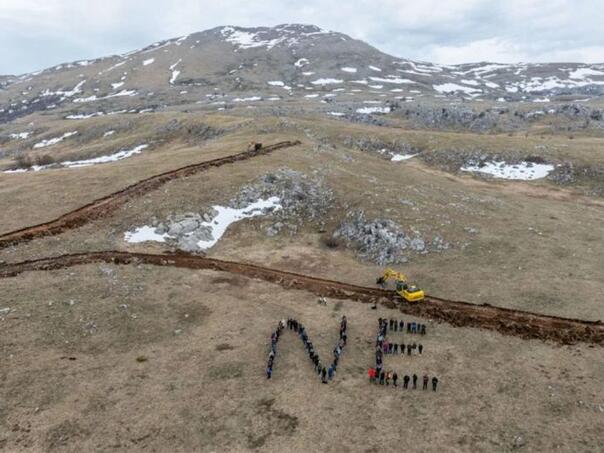 Locals wrote “NO” on the bodies: Protest against the wind power plant in Bosnia and Herzegovina