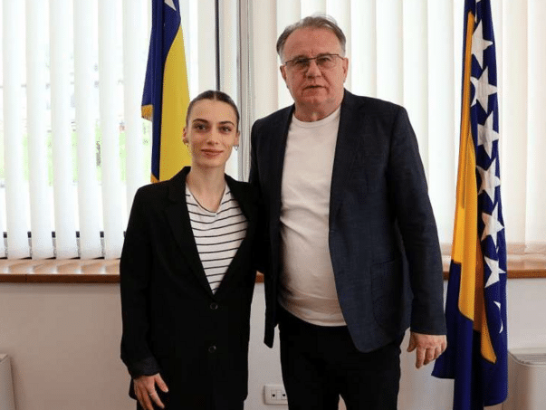 Prime Minister Nikšić with Esma Alić: Continuation of support for successful BiH. skiers