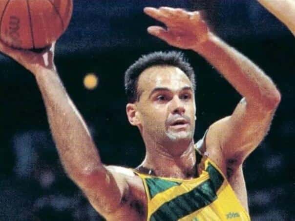 The legendary Brazilian basketball player Oscar Schmidt has passed away