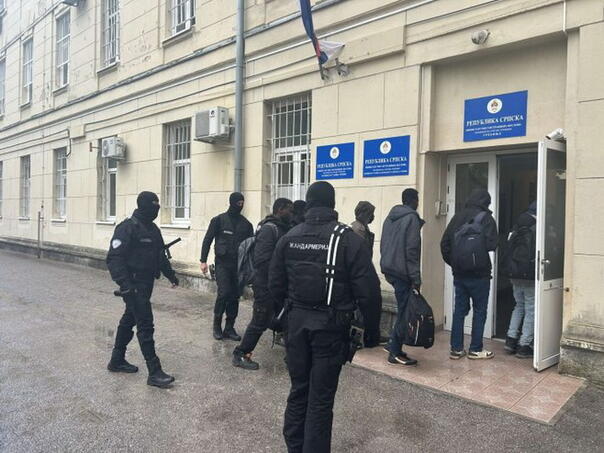 PU Trebinje: 12 migrants deprived of their liberty due to illegal entry into the country