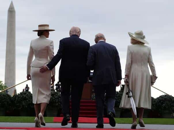 Trump intimately touched Melania during King Charles’ visit