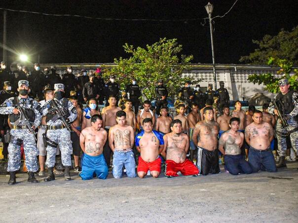 In El Salvador, a mass trial against almost 500 gang members