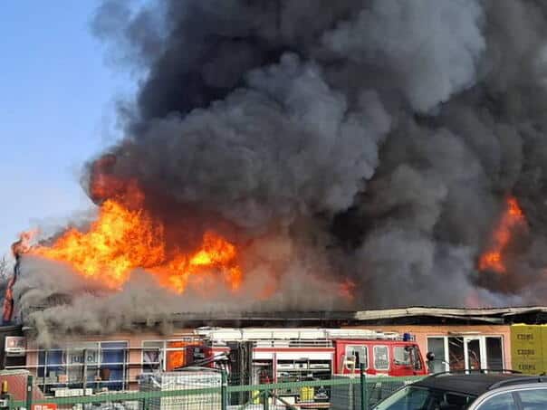 Big fire in Bugojno: A warehouse of building materials burns