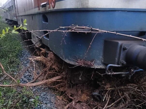 A train on the route Doboj – Banja Luka ran into a landslide