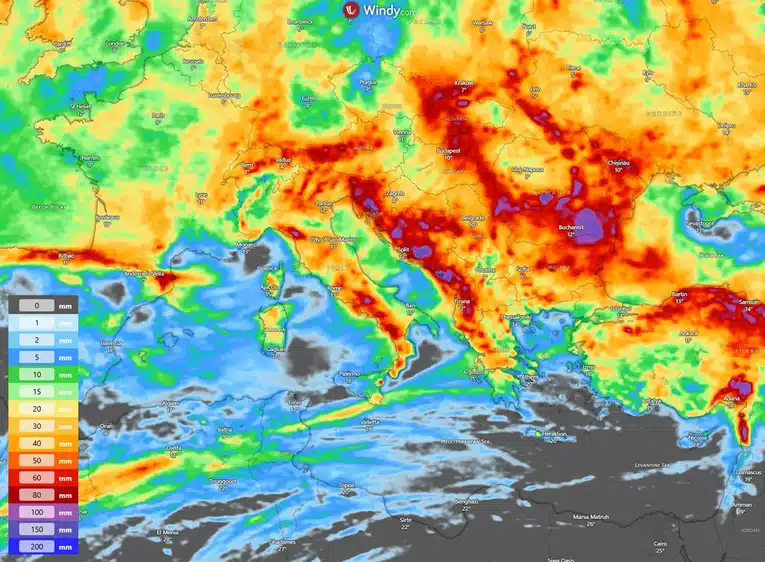 Severe Weather Europe warns: Supercell storms threaten the Balkans, a big drop in temperatures