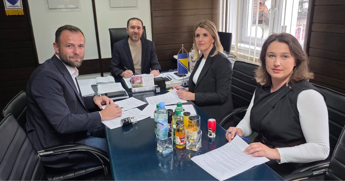 New infrastructure projects in Doboj Jug: A contract was signed for the reconstruction of part of Bukvik Street