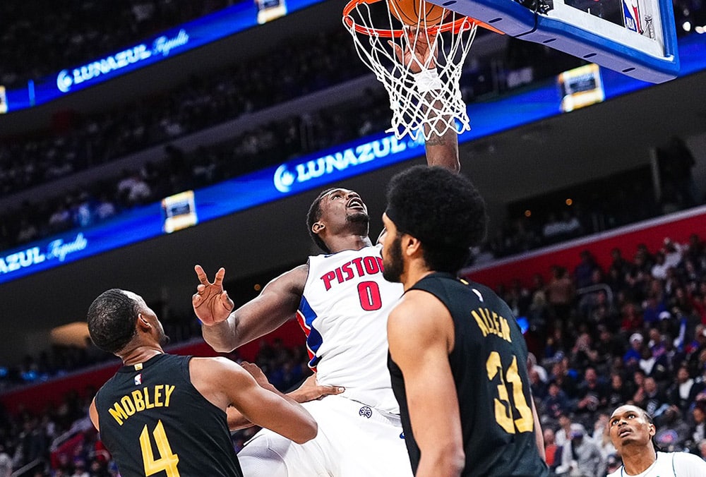 The Pistons celebrated after 12 losses against the Cavs, OKC without problems with the Lakers