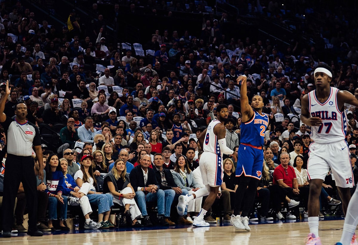 The Knicks “swept” Philadelphia and won the finals of the East, the Timberwolves tied against the Spurs