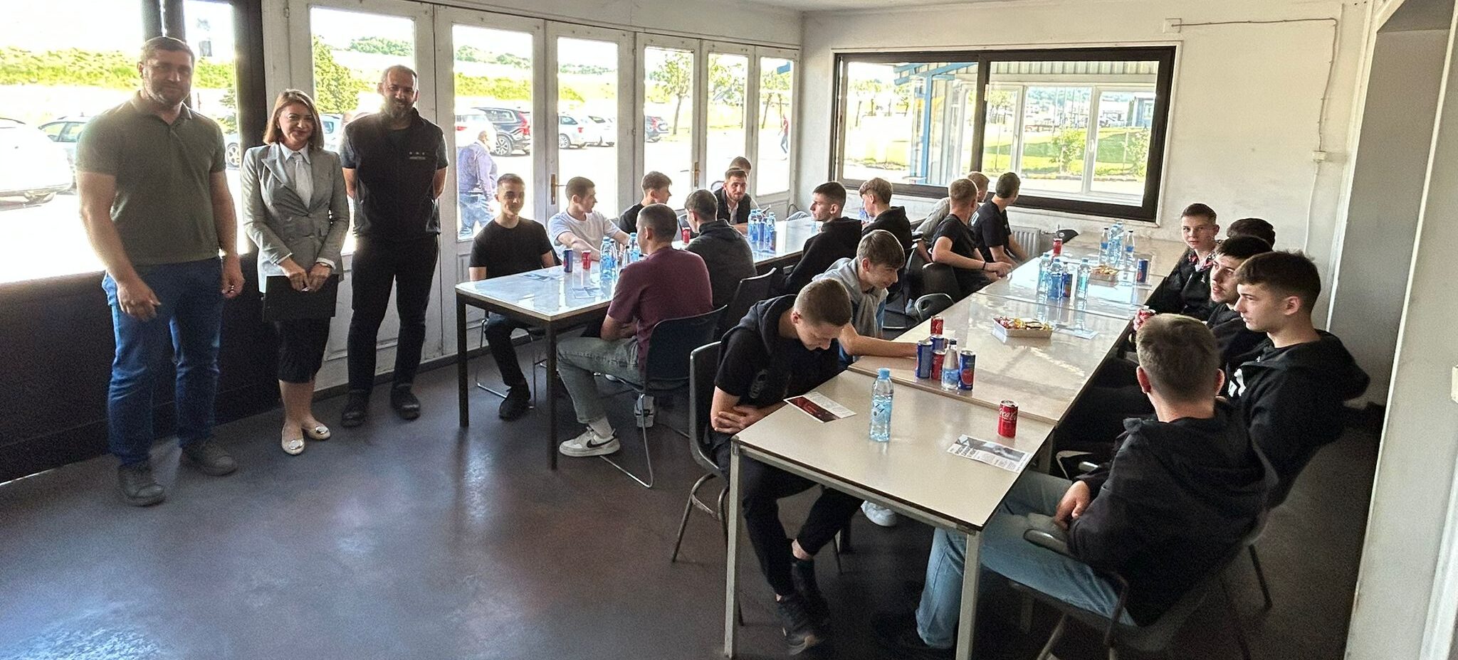 Pupils of Mixed High School Tešanj visited Hemtech company