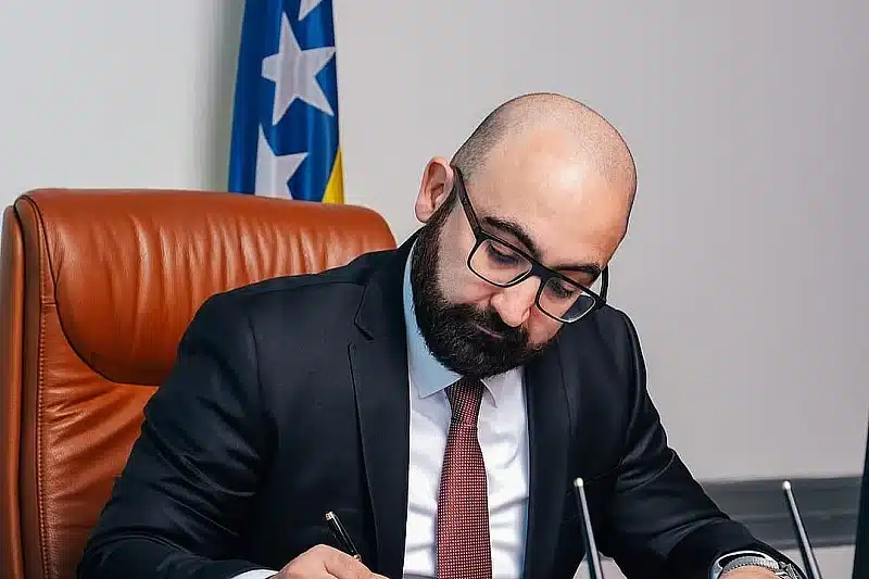 Guaranteed 24 million KM for holding the election, Hasanović signed instead of Amidžić