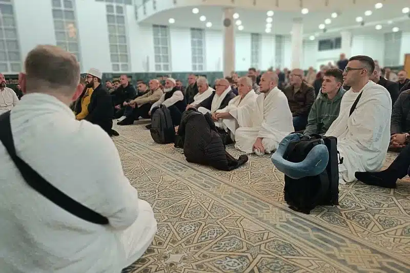 The first group of 172 future pilgrims from Bosnia and Herzegovina was sent off, 2,226 pilgrims are traveling to the Hajj this year.