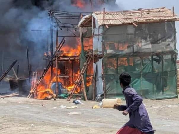 Nine dead and 35 injured in an explosion at a market in Pakistan