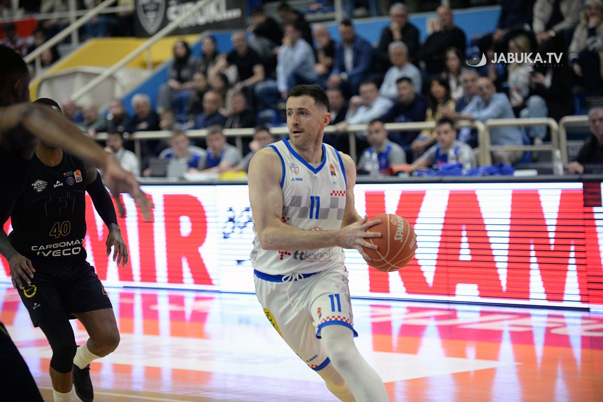 A wide, convincing shot by Jahorina to advance to the semi-finals of the BiH Championship