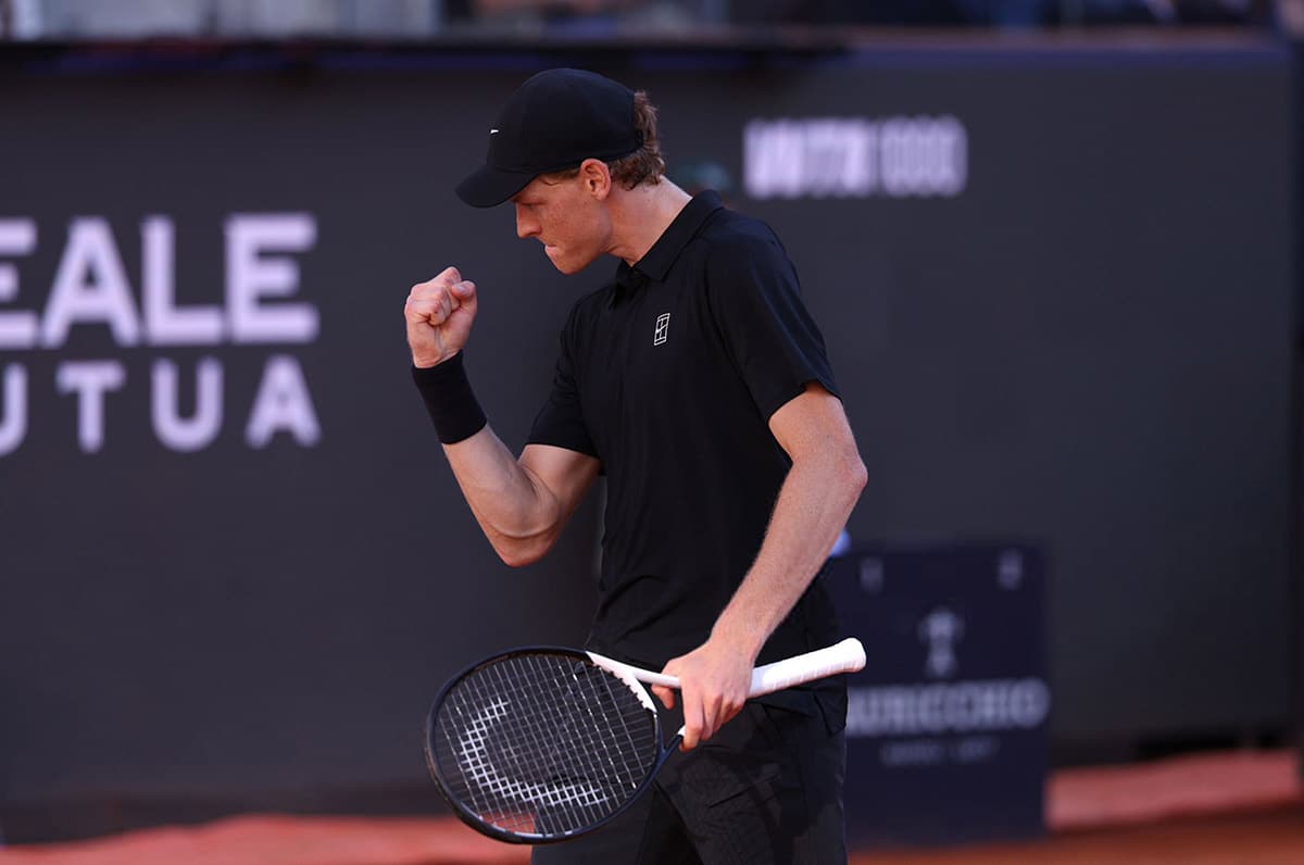 The dominant Jannik Sinner took down Ruud and made tennis history