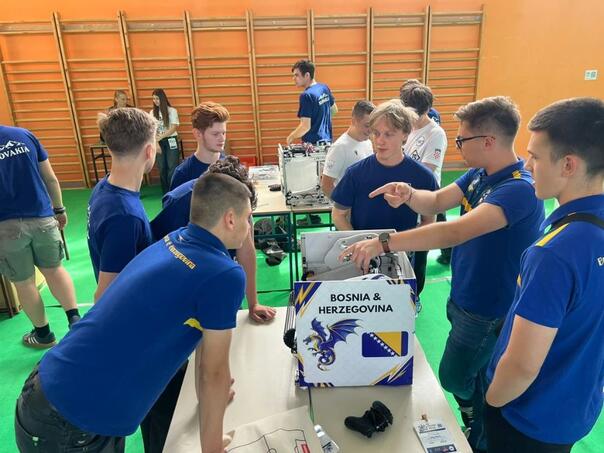 Young roboticists from BiH excelled in Croatia