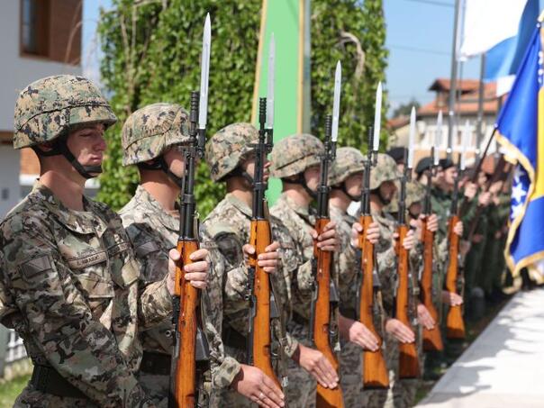Flowers laid on Kovaci: "We defended the city from JNA terrorists"