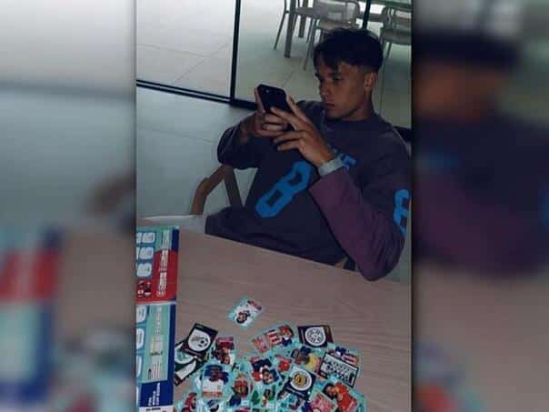 The euphoria did not escape Dedić either: He collects stickers for the World Cup