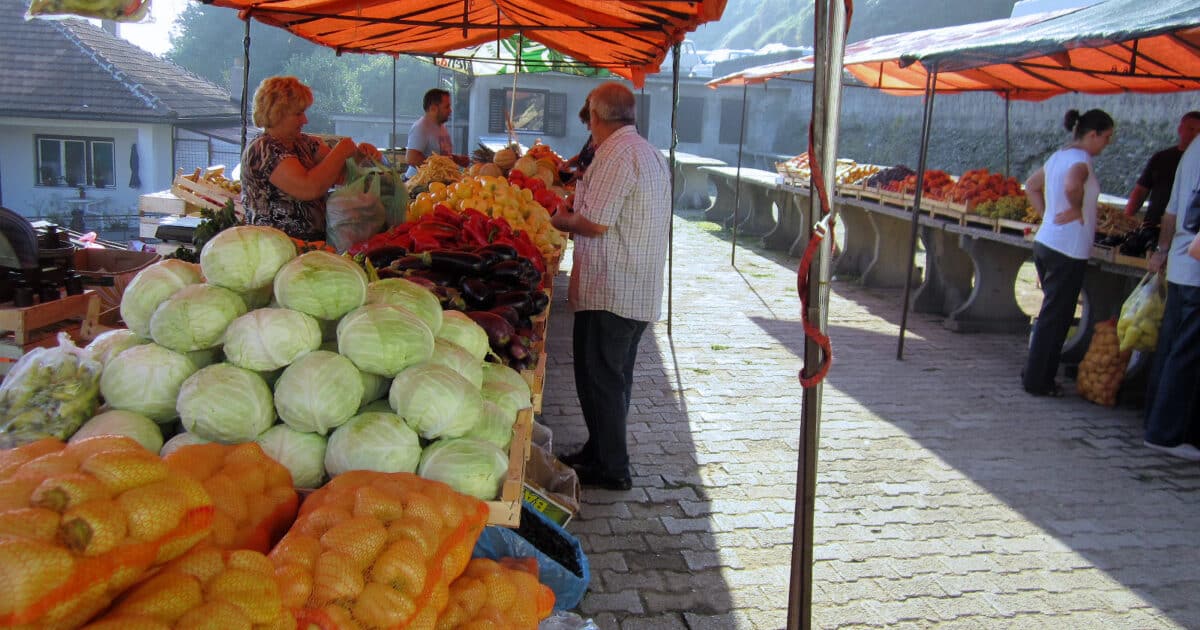 Food prices are rising for the third month in a row: How do citizens cope with price increases?