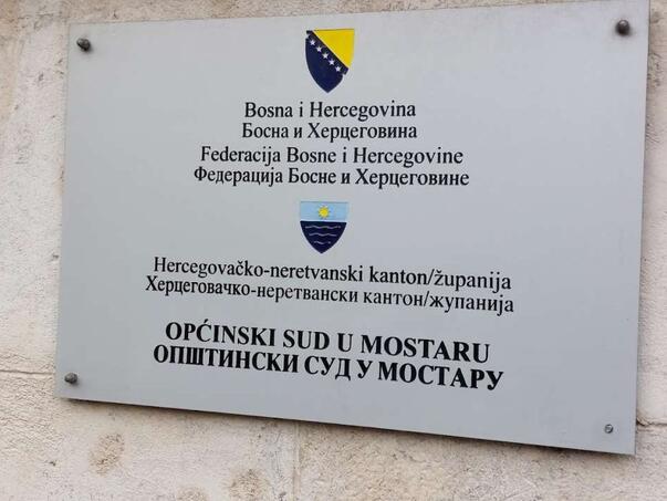 A policeman was seriously wounded in the Municipal Court in Mostar