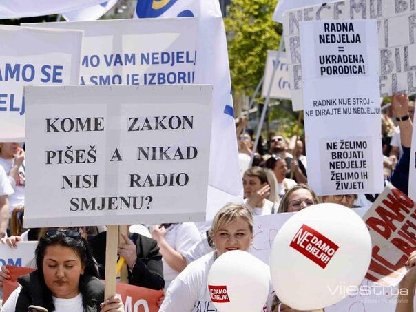 Trade union: Mass violation of holiday ban