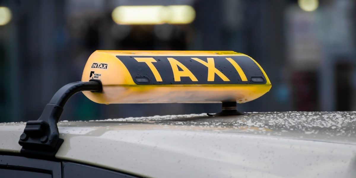 Some taxi carriers in Bosnia and Herzegovina saw their turnover drop by up to 40 percent, citizens complain that the services are obscenely expensive.