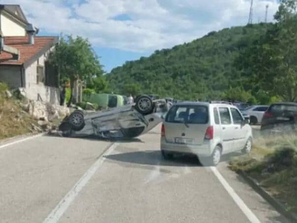Heavy collision on the road Trebinje – Dubrovnik, the car ended up on the roof