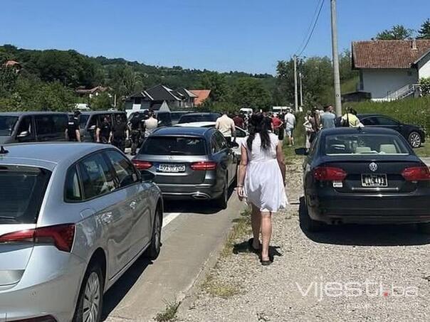 Tragedy near Živinice: One person died in a collision between a car and a motorcycle