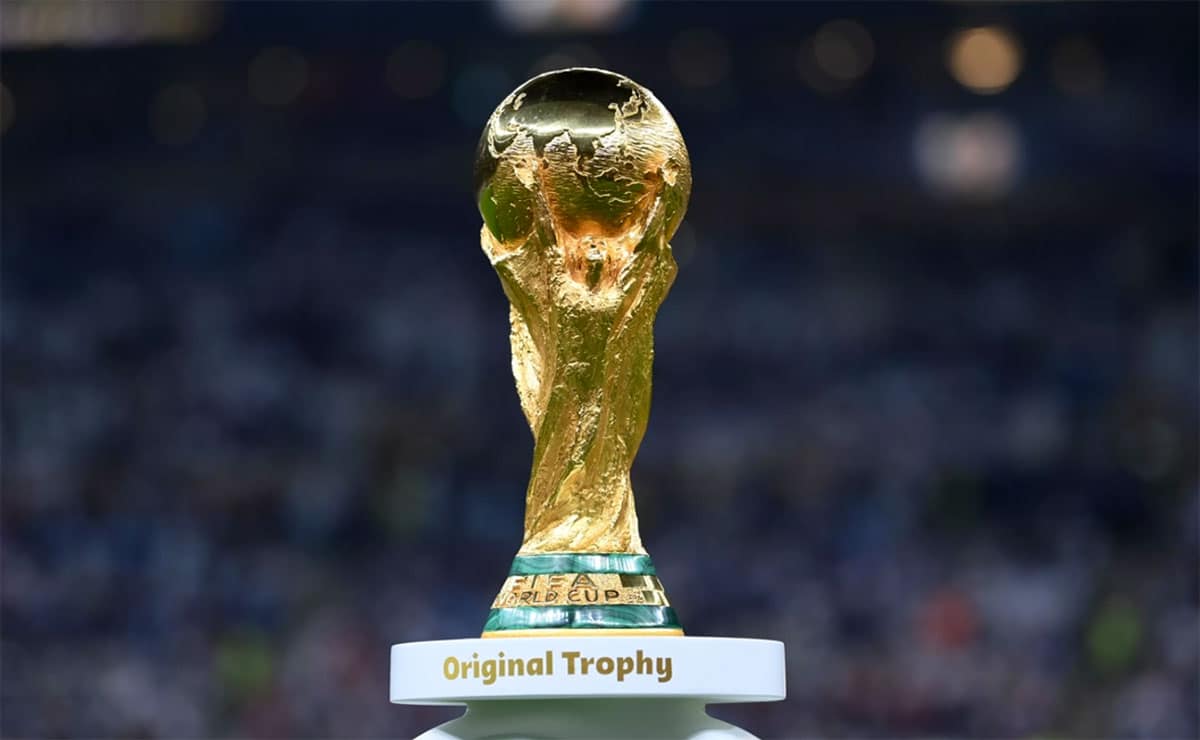 American authorities are investigating FIFA over the way WC tickets are sold
